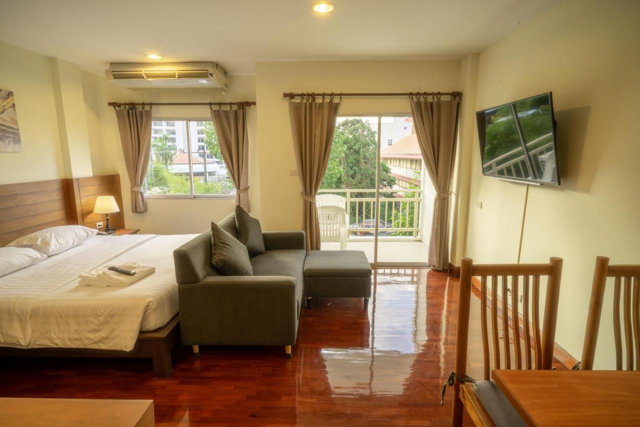 Baan Chuan Chom Pattaya Hotel Luaran gambar