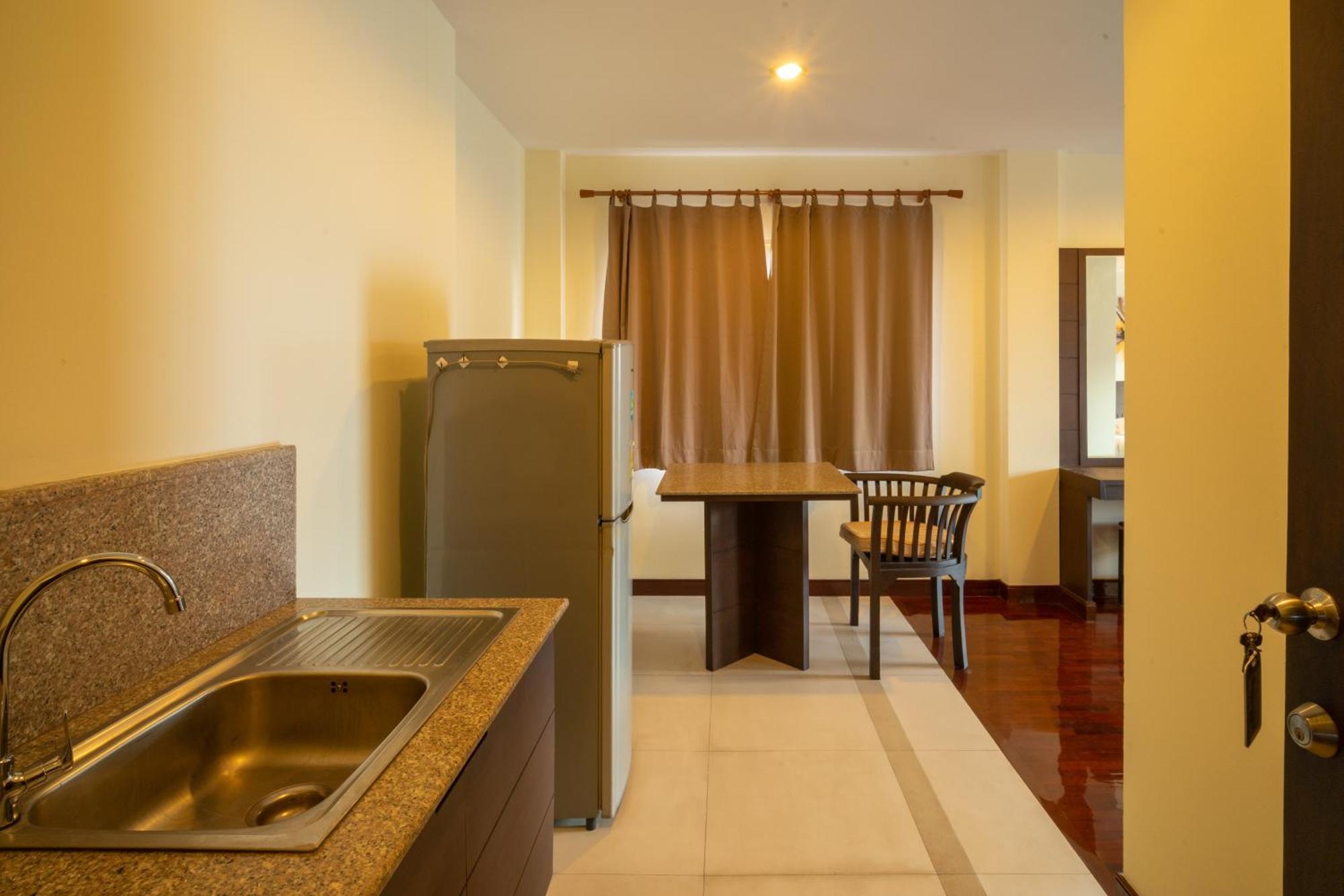 Baan Chuan Chom Pattaya Hotel Luaran gambar